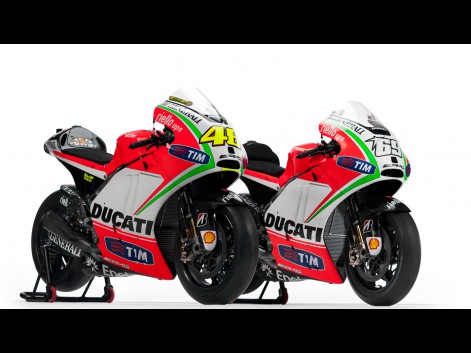 Rossi-and-Hayden-s-Ducati-Desmosedici-GP12-532378