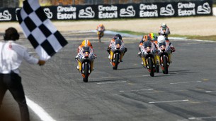Red Bull Rookies - Deroue claims Estoril 1 at the line