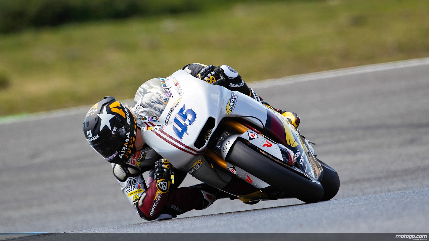 http://photos.motogp.com/2012/05/06/45scottredding,moto2_original.jpg