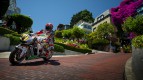 Ｓ.ブラドル、ＲＣ２１３Ｖでサンフランシスコの市街を疾走