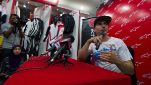 Lorenzo pre-event Malaysia Alpinestars