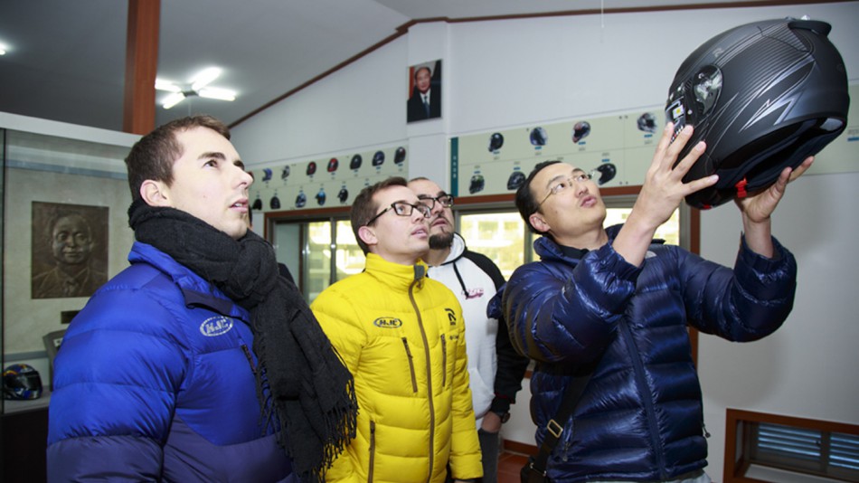 Jorge Lorenzo, Yamaha Factory Racing, HJC Helmet Fitting