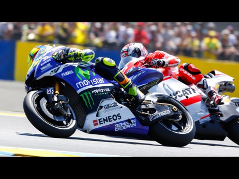 Andrea-Dovizioso-Valentino-Rossi-Ducati-Team-Movistar-Yamaha-MotoGP-FRA-RACE-570920