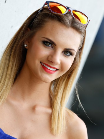 Red-Bull-Indianapolis-Grand-Prix-Paddock-Girl-575078