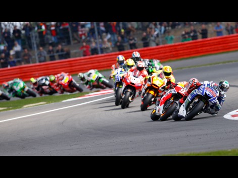MotoGP-Action-GBR-RACE-576635