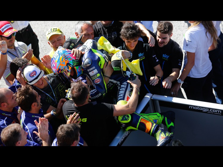 46rossi__gp_6367_slideshow.jpg