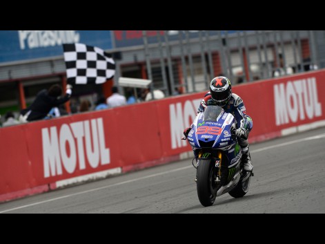 Jorge-Lorenzo-Movistar-Yamaha-MotoGP-JPN-RACE-579071