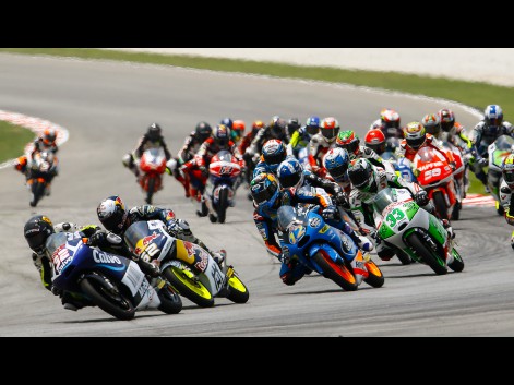 Moto3-race-start-MAL-RACE-580473