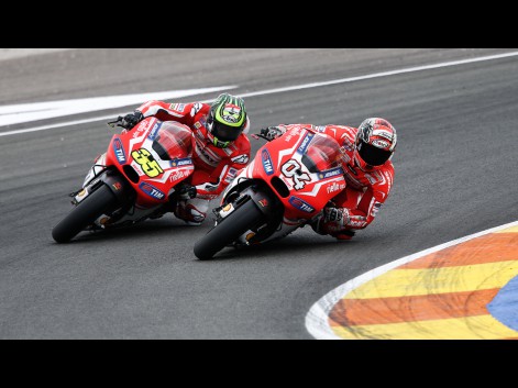 Cal-Crutchlow-Andrea-Dovizioso-Ducati-Team-VAL-RACE-581292