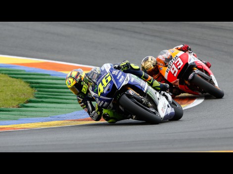 Valentino-Rossi-Marc-Marquez-Movistar-Yamaha-MotoGP-Repsol-Honda-Team-VAL-RACE-581319