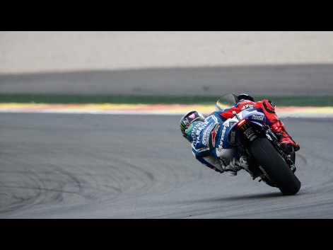 Jorge-Lorenzo-Movistar-Yamaha-MotoGP-VAL-RACE-581306