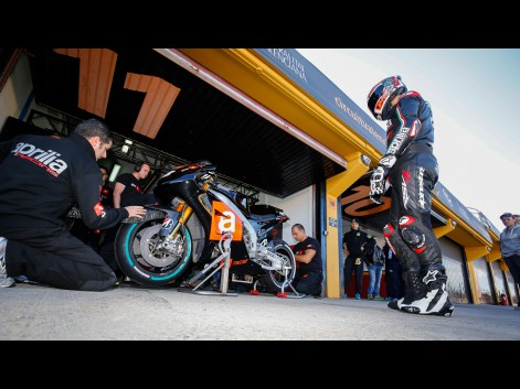 Alex-Hoffmann-Aprillia-Test-Team-MotoGP-Valencia-Test-581418