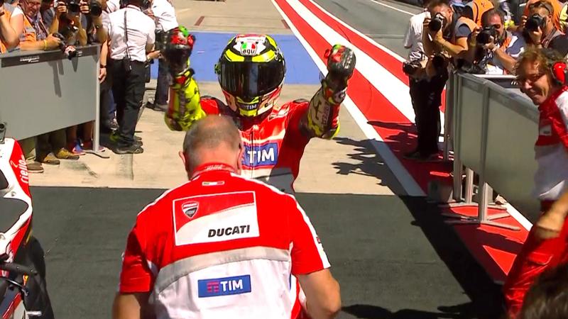 Andrea Iannone gana en el Red Bull Ring seguido por Andrea Dovizioso en un Gran Premio histórico para Ducati