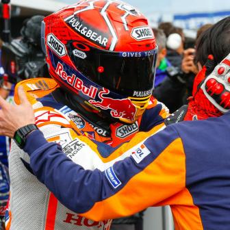 Marquez throws down the gauntlet with pole at Phillip Island