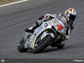 Andrea Dovizioso in action in Estoril (MotoGP)