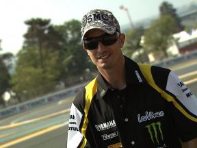 Colin Edwards discusses his Yamaha M1