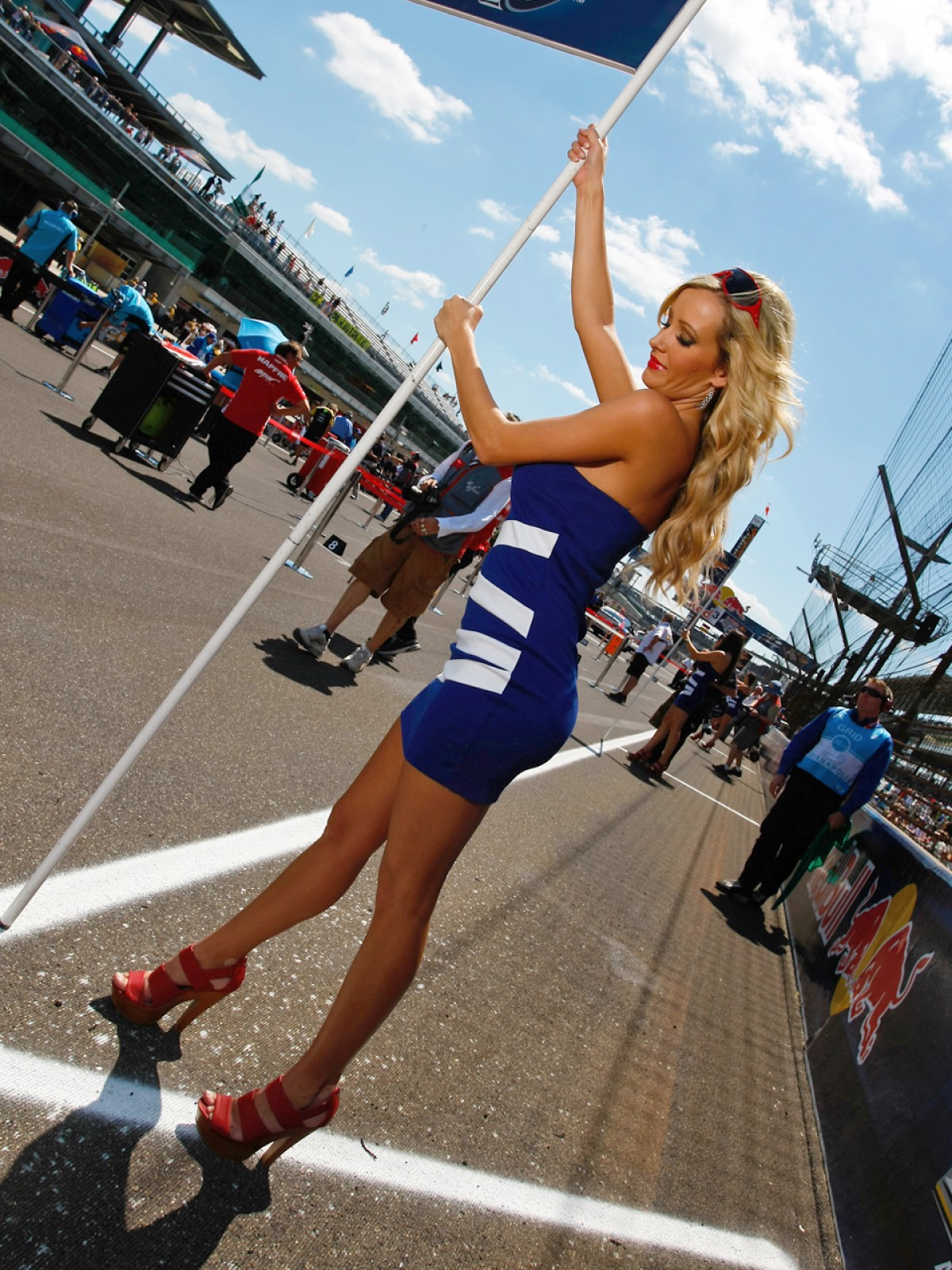 Paddock girls calves