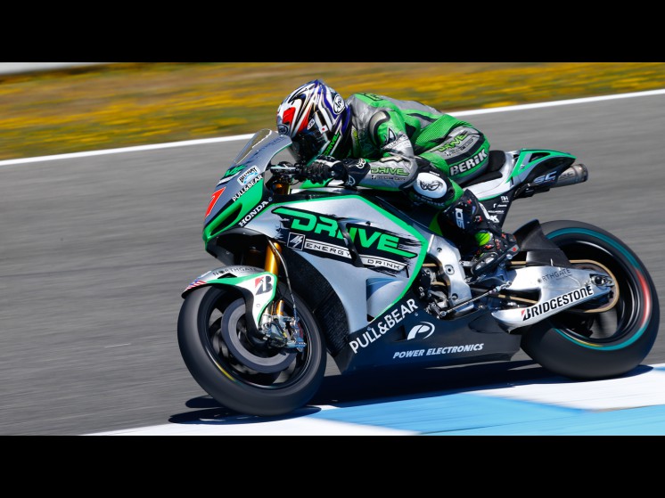 [Resim: 07aoyama,gpjerez_ds-_s1d0117_slideshow.jpg]