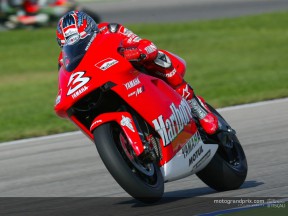 Max Biaggi conquista l´ultima pole con la Yamaha
