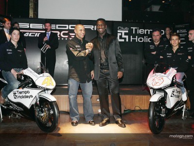 Clarence Seedorf and Roberto Carlos unveil 125 effort