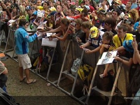 Le Mans crowd enjoy MotoGP meet and greet
