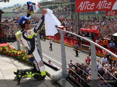 Rossi continues to rewrite history books