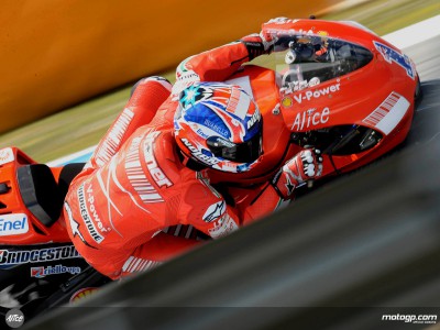 Stoner fastest at midday in post-race test
