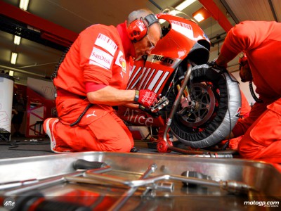Ducatis Kommentar zu den Gerüchten um Bayliss´ und Biaggis Testeinsätze 