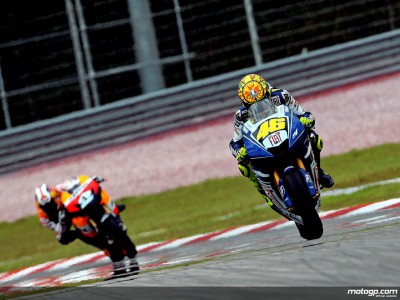Rossi romps to victory in Malaysia
