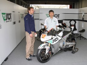  La RC212V del Scot Racing Team, presentada por Yutaka Hirano