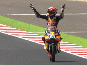 Márquez makes it four in a row at Catalunya