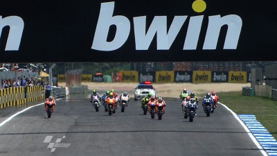 Pedrosa powers to first victory of the season in Estoril