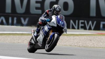 Spies lays down benchmark in second free practice at Assen