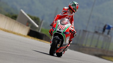 Hayden fourth at Mugello, Rossi unable to capitalize in qualifying