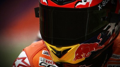 Pedrosa puts the pressure on as Stoner returns in Motegi MotoGP™