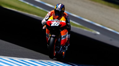 Stoner comeback slowed with bike issues as Pedrosa leads the pack