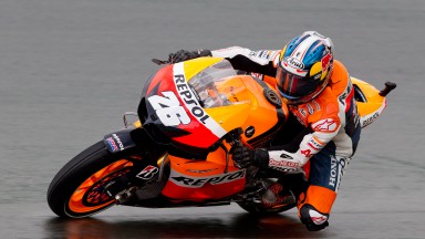 Pedrosa brings title within reach in thrilling rain-hit Malaysia race