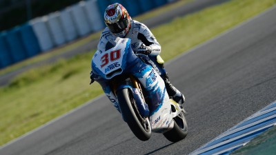 中上のレースエンジニア タカアキは献身 集中 精密 Motogp