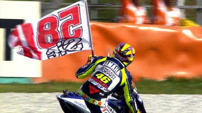 Rossi leads tributes to Simoncelli