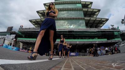 En coulisses avec GoPro™ : Une journée avec une Paddock Girl