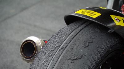 What happens when you mix a wet tyre & a dry track…