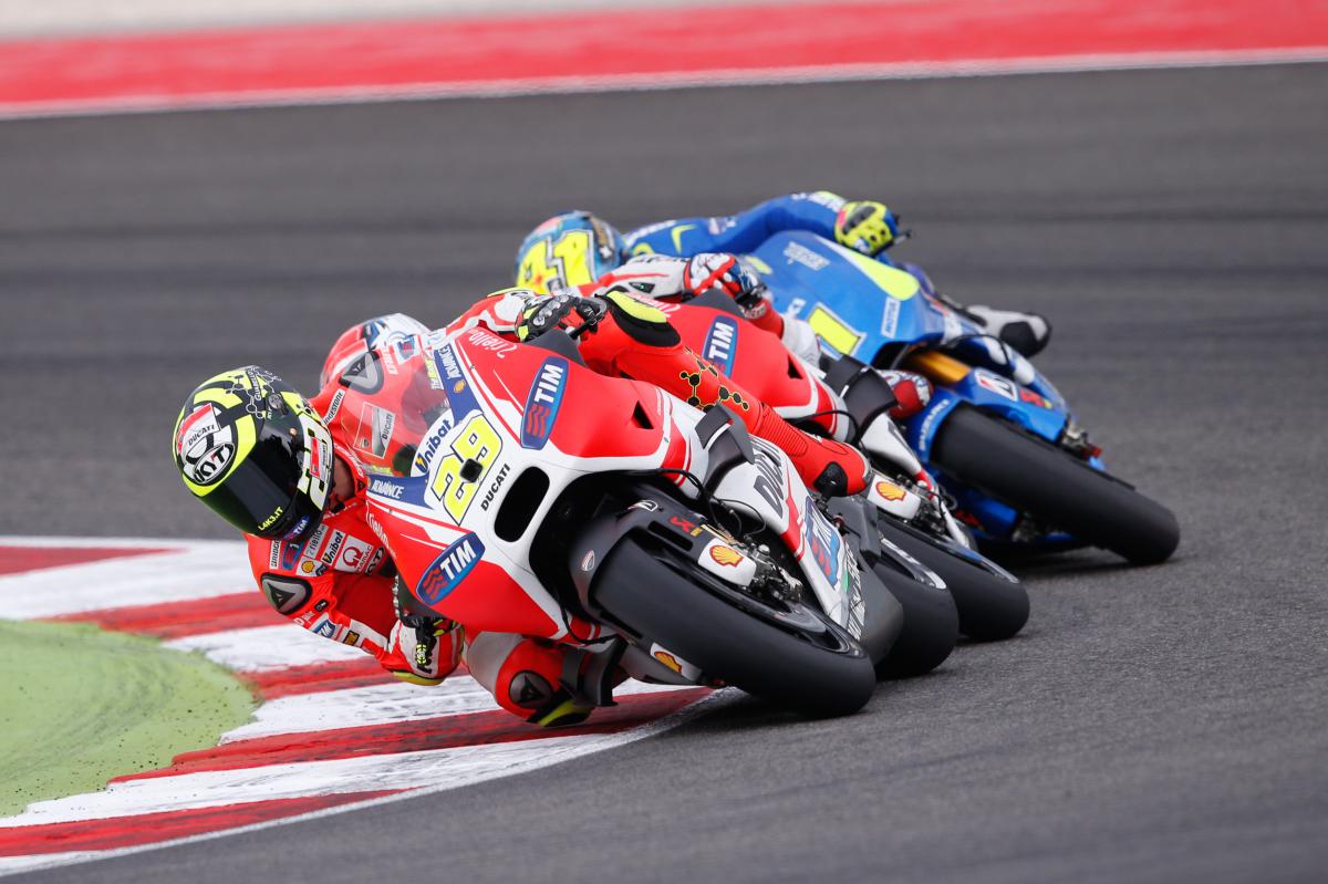 Andrea Iannone Dislocates Left Shoulder MotoGP 