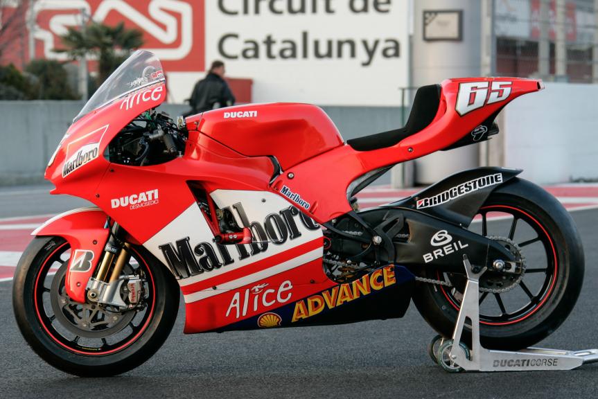 ducati desmosedici 2003