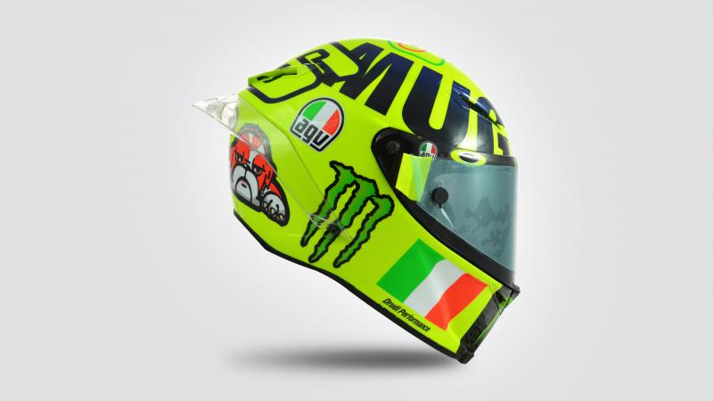 Rossi e il casco “Mugiallo” | MotoGP™