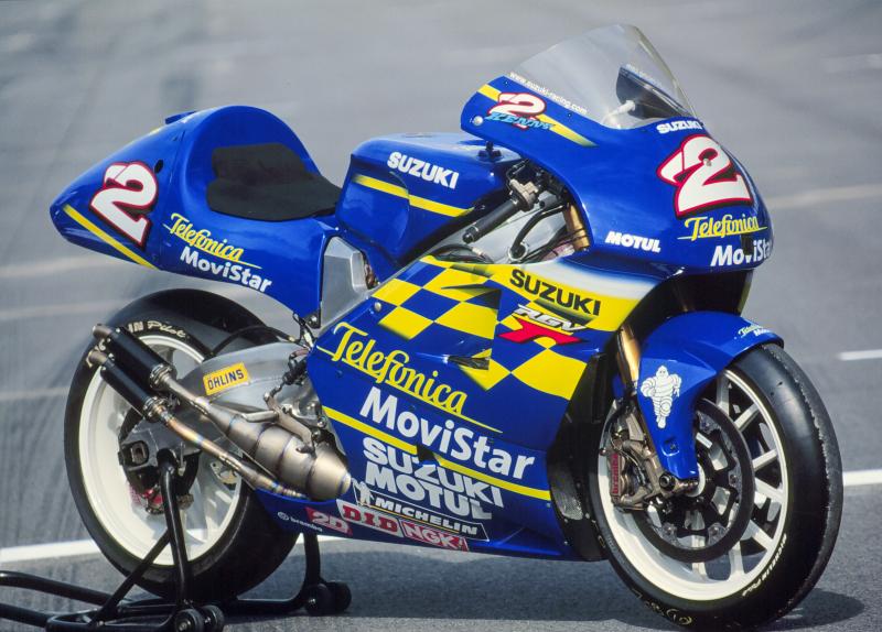 Legendary Bikes: Suzuki RGV500 Gamma (1988 - 2001)