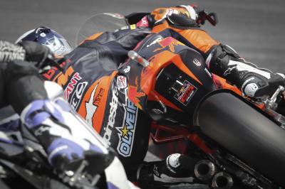 Oliveira quickest out the Moto2™ blocks