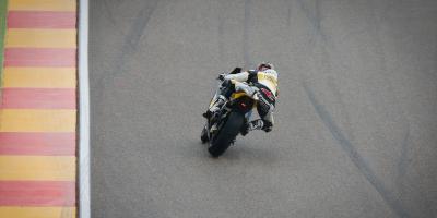 FP1 Moto2™: Lüthi mit Bestzeit