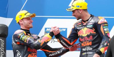 Oliveira, Portugal y KTM se estrenan en Moto2™