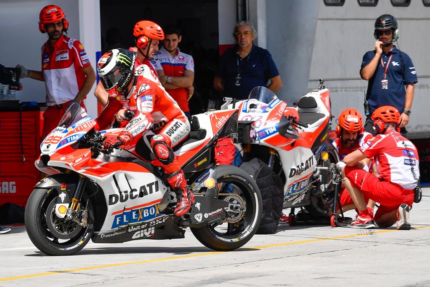 Moto play. Sportbike School