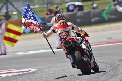 Márquez va a por Rossi y Agostini